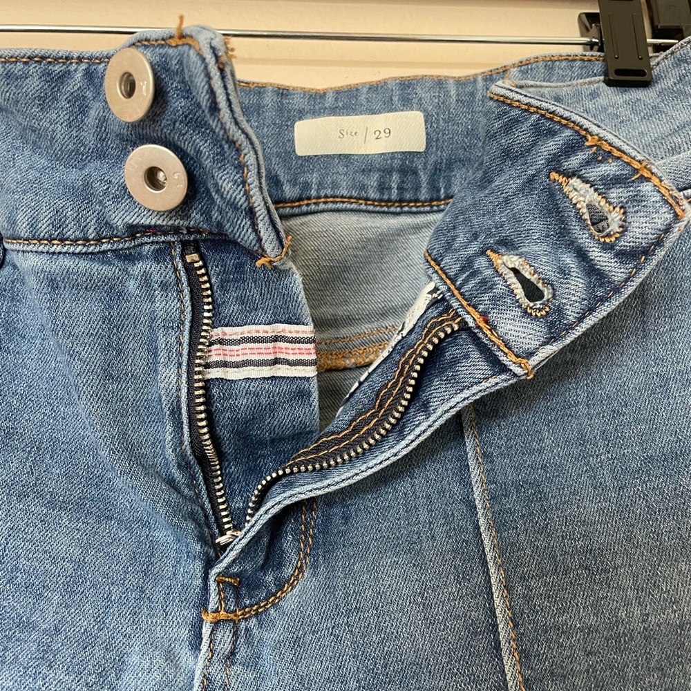 Anthropologie Pilcro Letterpress High Waisted Pintucked Denim Jean Short Size 29 - Picture 6 of 6